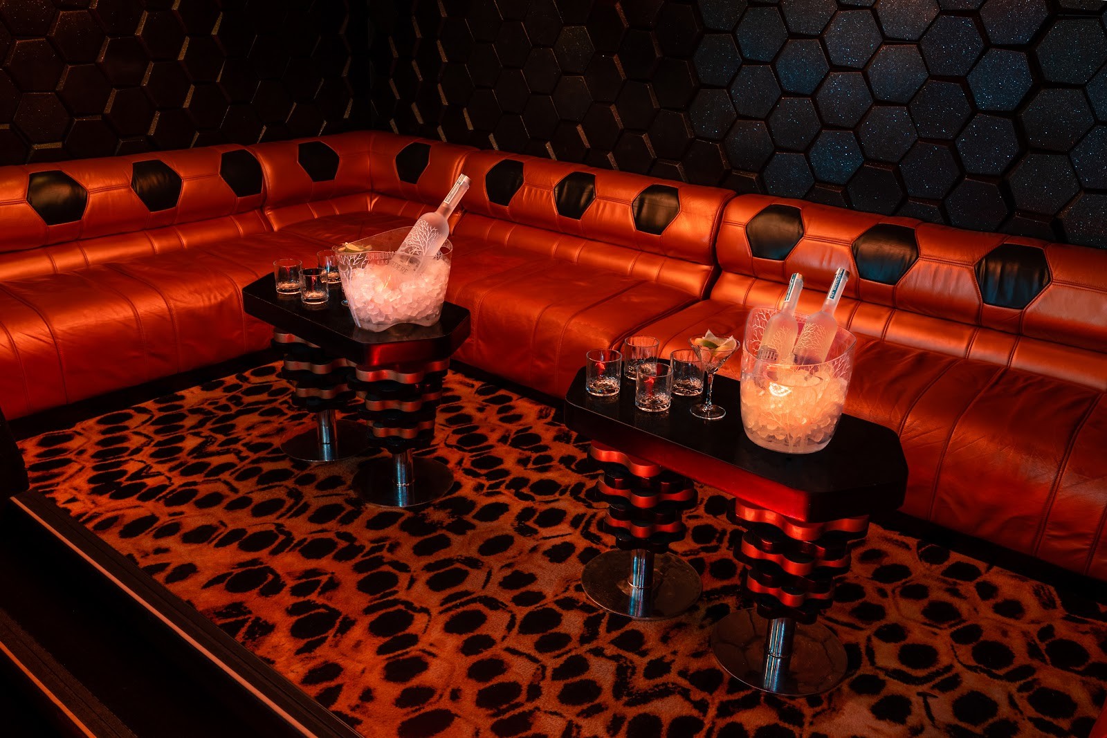 Honey B's - Nightclub in Petrie Terrace, Australia