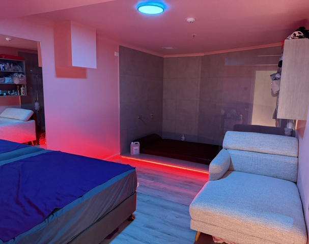 36 Kings Cross Gentlemen Club - City Brothel Sydney - Brothel in Potts Point, Australia