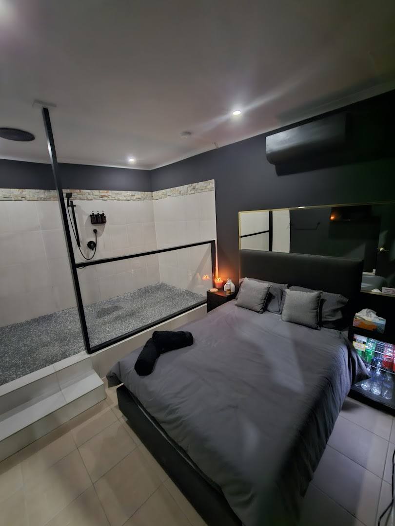 Lola's Room Sydney Brothel - Brothel in Potts Point, Australia