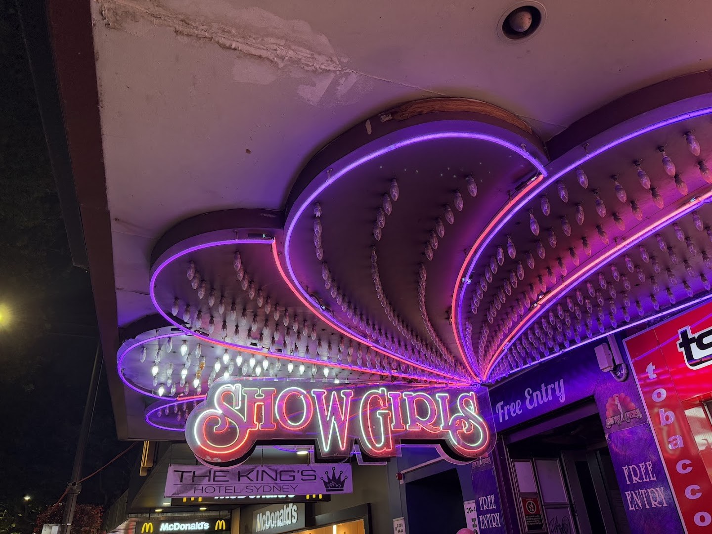 World Famous Showgirls - Nightclub in Potts Point, Australia