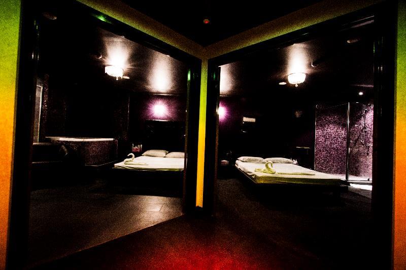 California Club Brothel Melbourne - Brothel in Saint Kilda, Australia