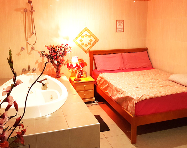 Madames Relaxation - Bare Bunny's - Brothel Near St Mary's - Escorts Massage Parlour St Mary's - Brothel in Saint Marys, Australia