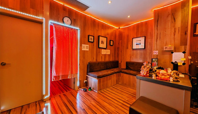 39 Tope - Brothel in South Melbourne, Australia