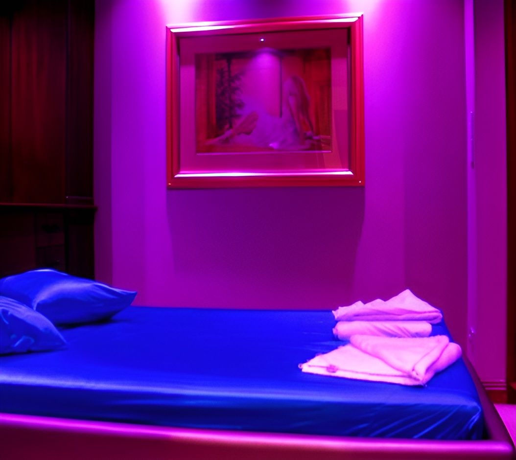 Le Penthouse Suite - Gold Coast Brothel - Brothel in Tweed Heads, Australia