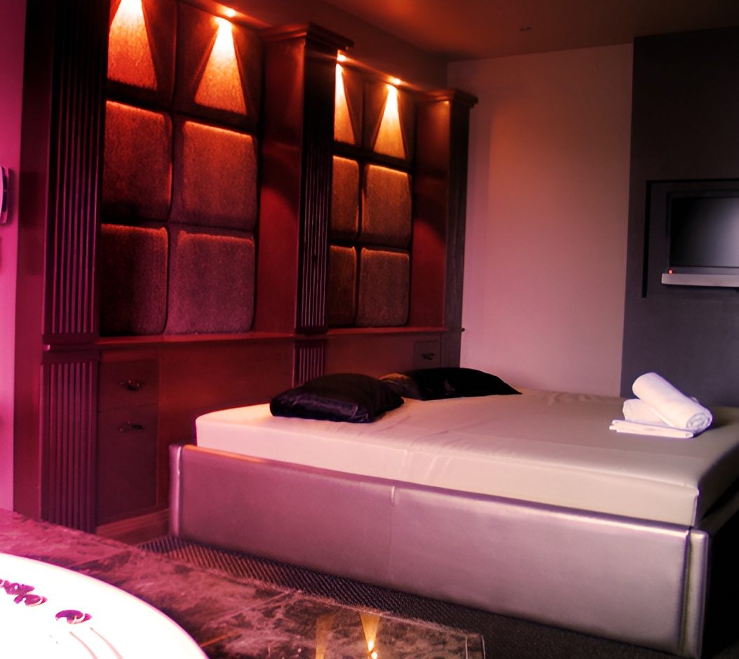 Le Penthouse Suite - Gold Coast Brothel - Brothel in Tweed Heads, Australia