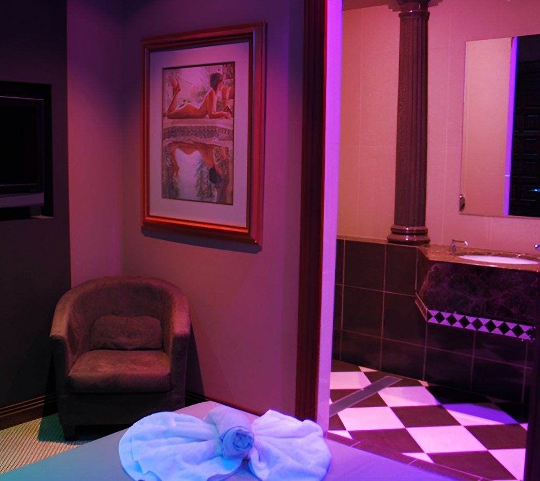 Le Penthouse Suite - Gold Coast Brothel - Brothel in Tweed Heads, Australia