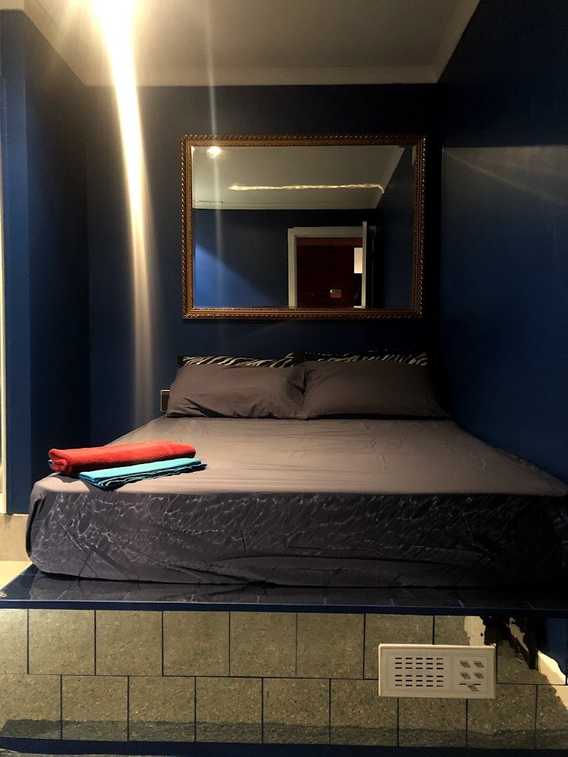 Club 122 Melbourne Brothel - Brothel in West Melbourne, Australia