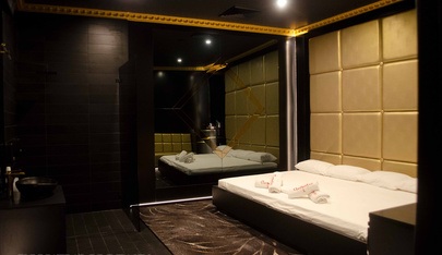 Cleopatra's Gentlemans Club - Sydney's Finest Brothel - Brothel in Wetherill Park, Australia