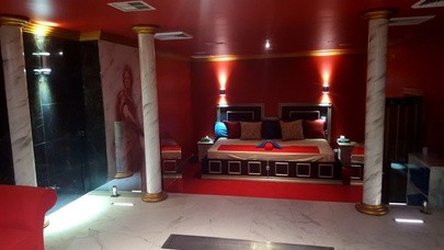 Cleopatra's Gentlemans Club - Sydney's Finest Brothel - Brothel in Wetherill Park, Australia