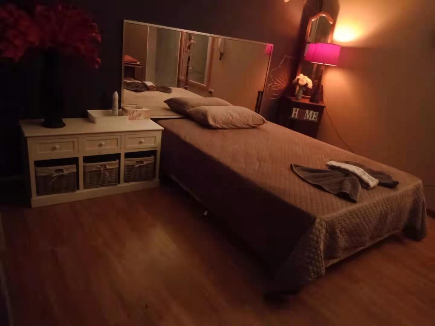  Fun 108 - Brothel in Wollongong, Australia