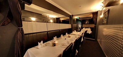 Twin Peeks Lingerie Restaurant - Nightclub in Woolloomooloo, Australia