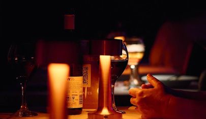 Twin Peeks Lingerie Restaurant - Nightclub in Woolloomooloo, Australia