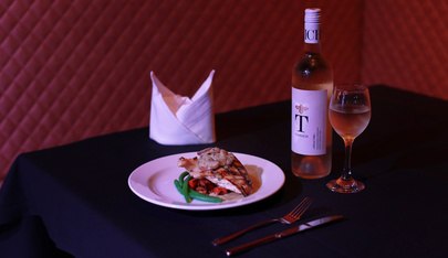 Twin Peeks Lingerie Restaurant - Nightclub in Woolloomooloo, Australia