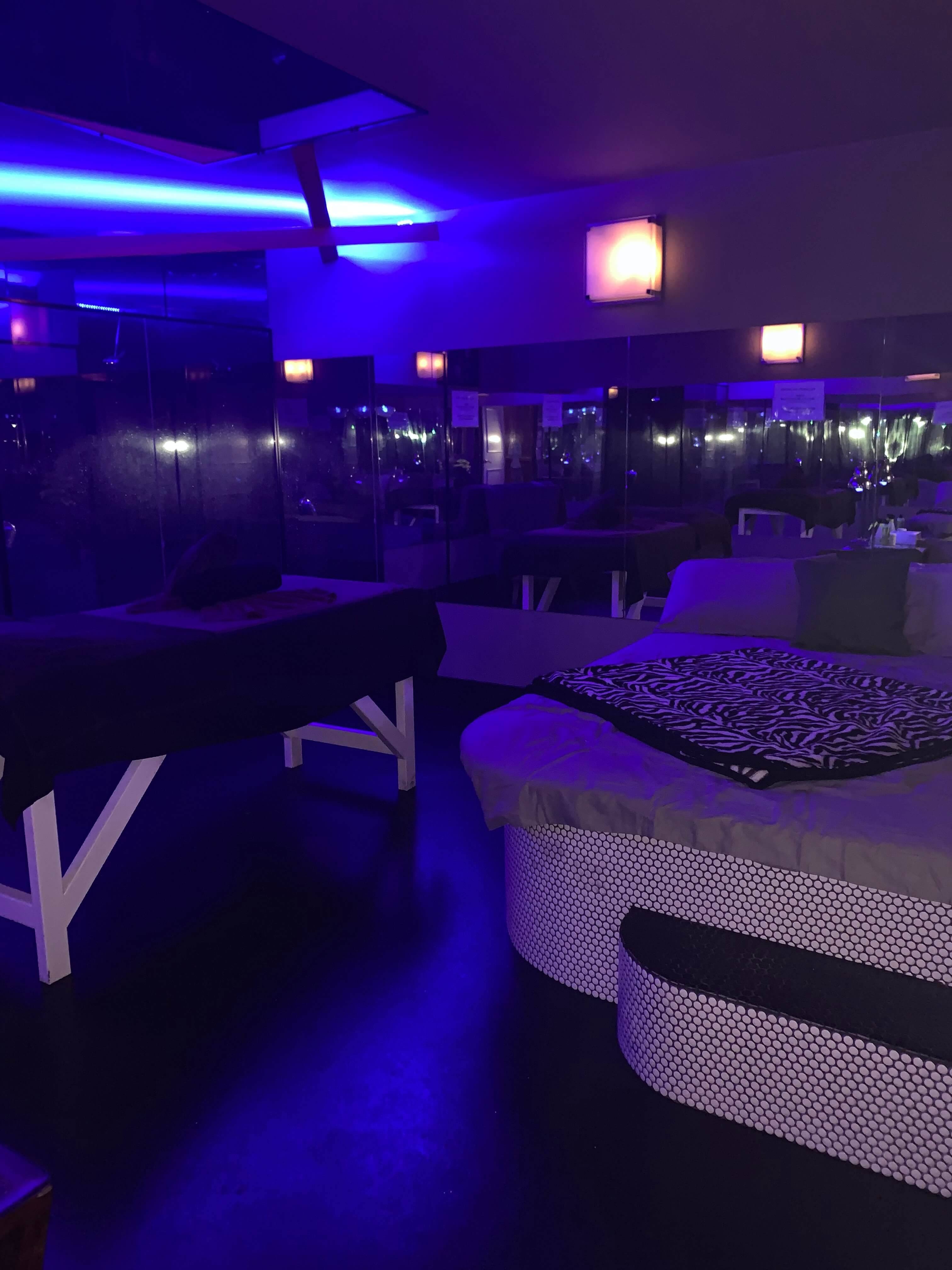 Bodyline - Nude Erotic Relaxation - Erotic Massage in Yarraville, Australia