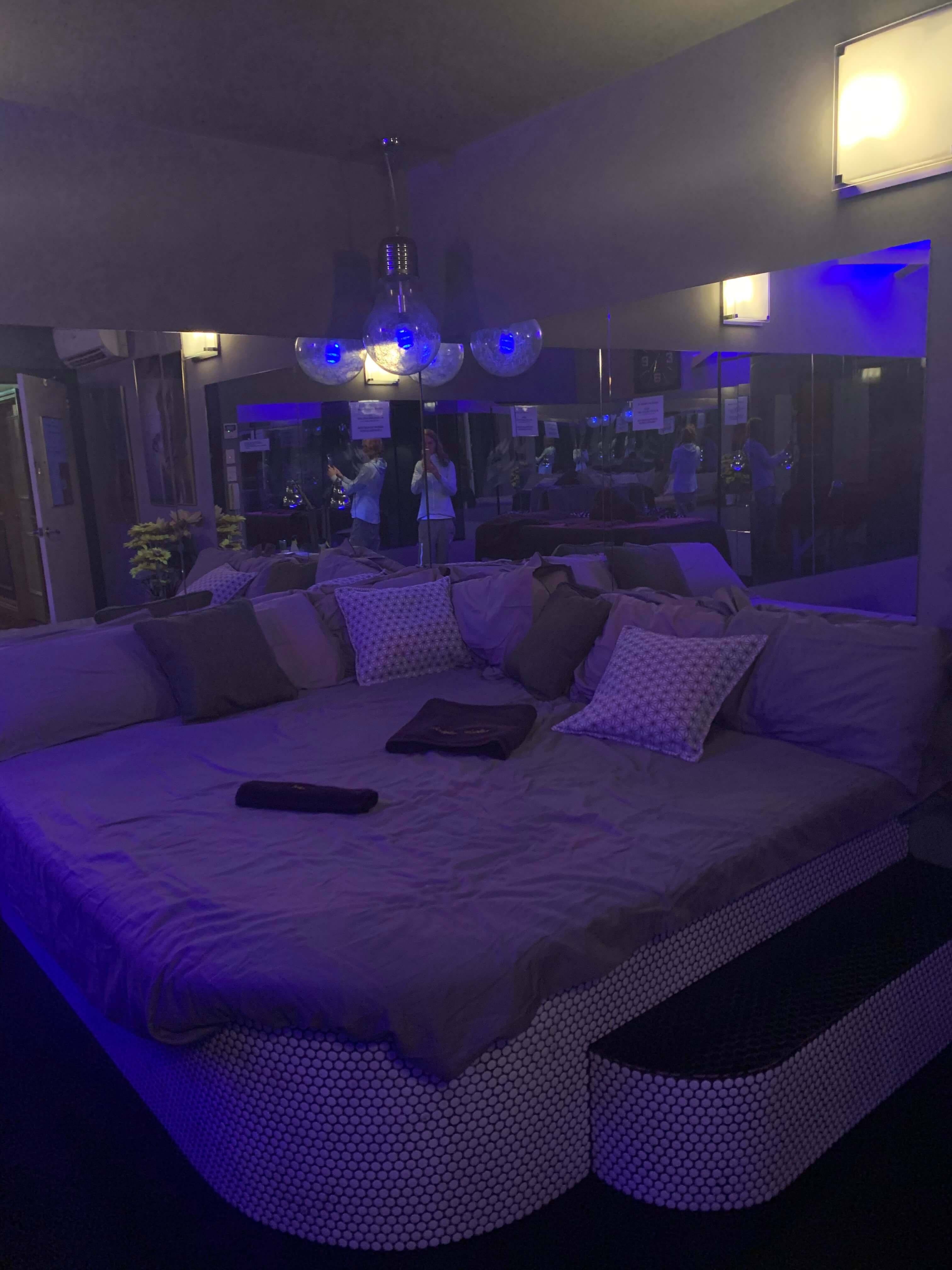 Bodyline - Nude Erotic Relaxation - Erotic Massage in Yarraville, Australia