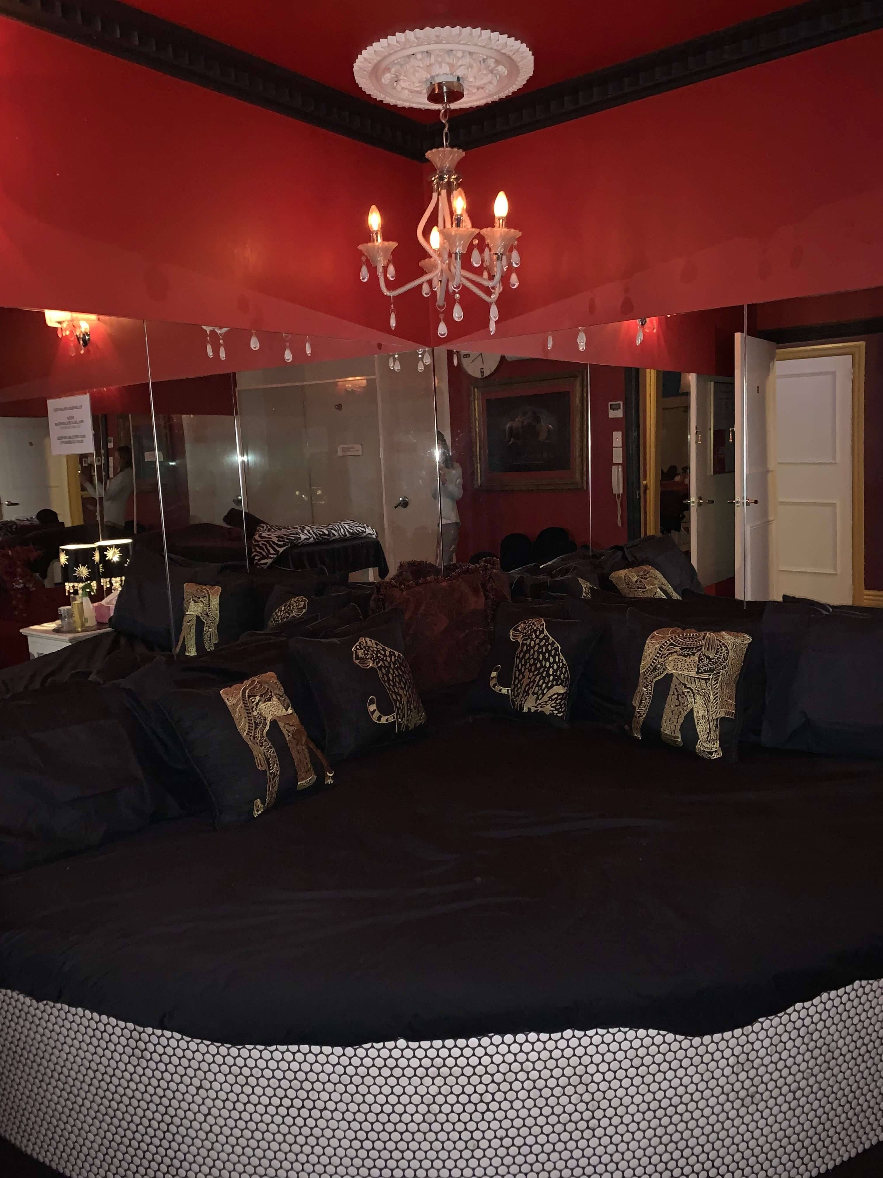 Bodyline - Nude Erotic Relaxation - Erotic Massage in Yarraville, Australia