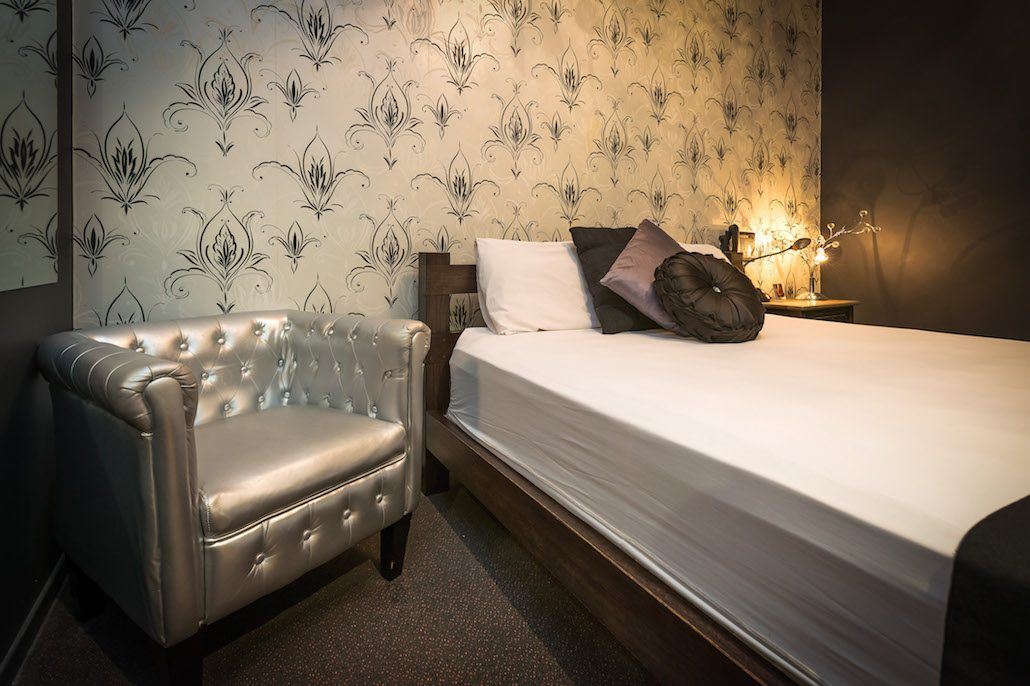 The Viper Room - The Best Brisbane Brothel - Brothel in Yeerongpilly, Australia