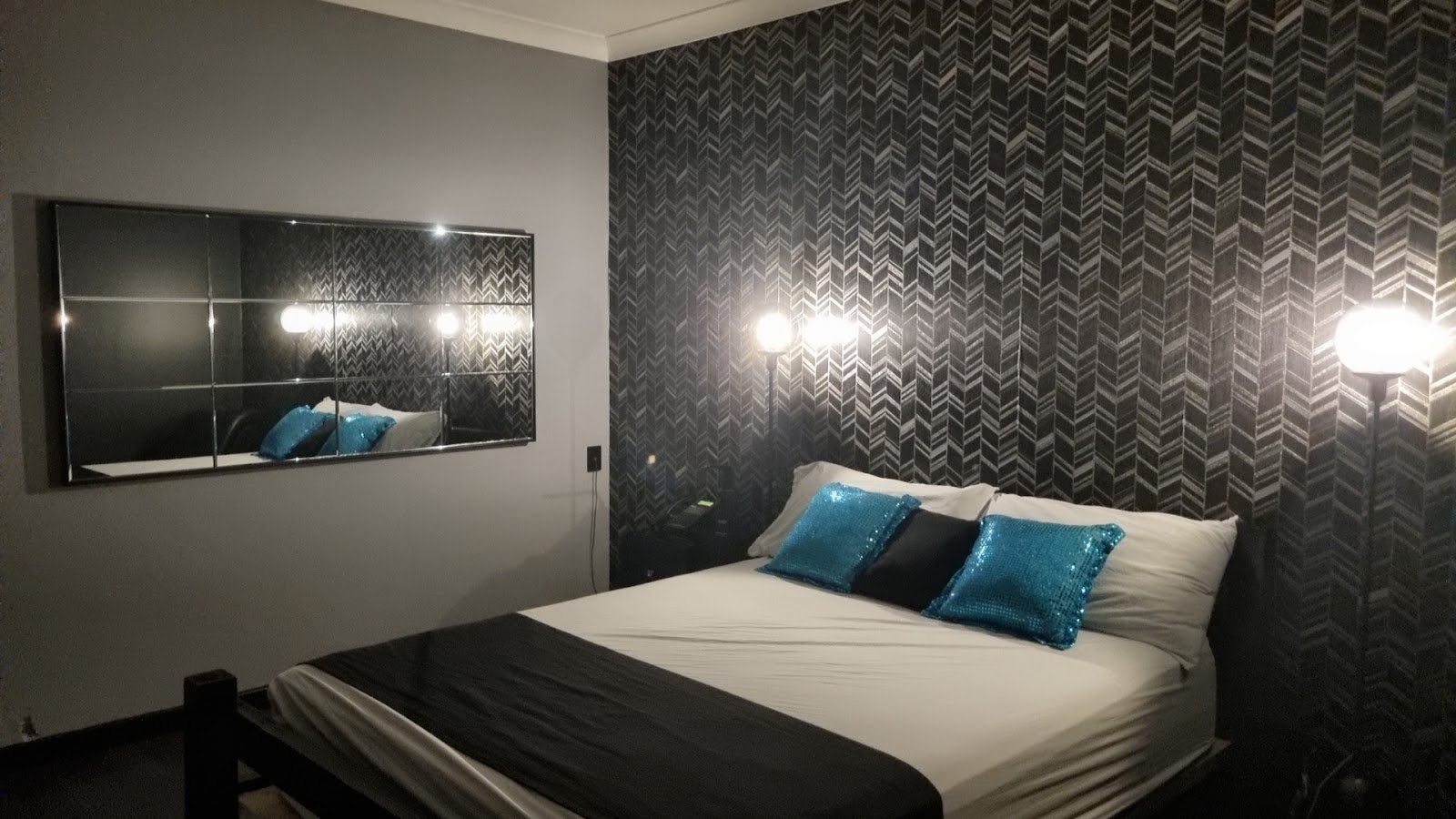 The Viper Room - The Best Brisbane Brothel - Brothel in Yeerongpilly, Australia