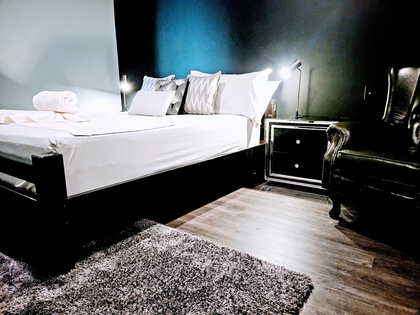 The Viper Room - The Best Brisbane Brothel - Brothel in Yeerongpilly, Australia
