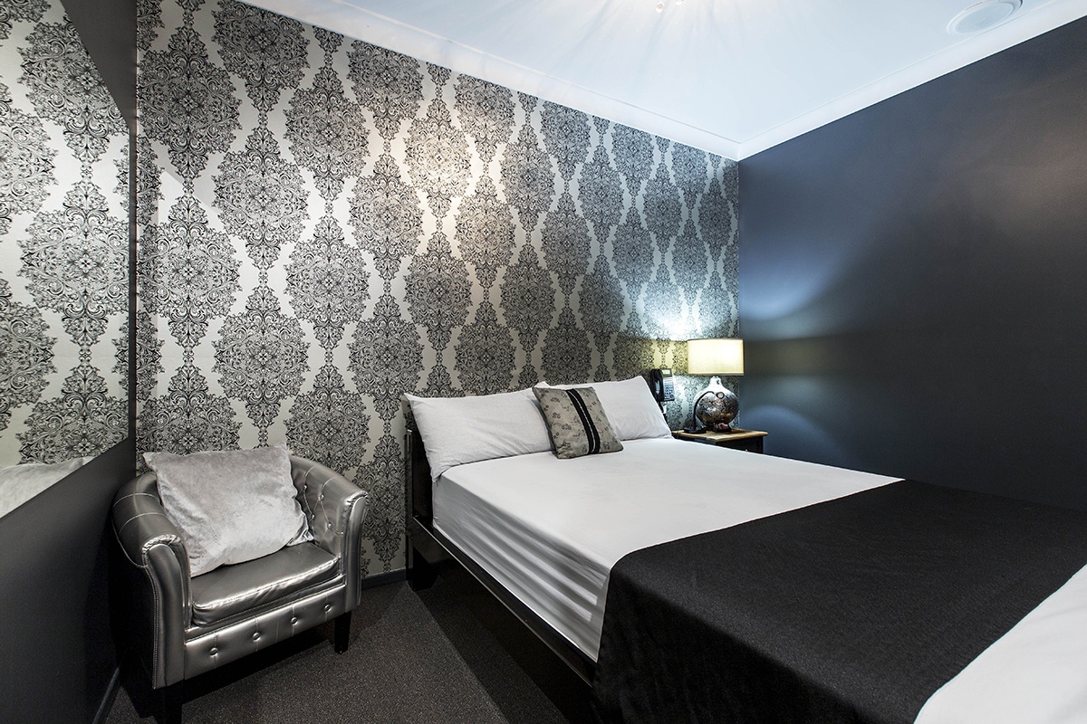 The Viper Room - The Best Brisbane Brothel - Brothel in Yeerongpilly, Australia