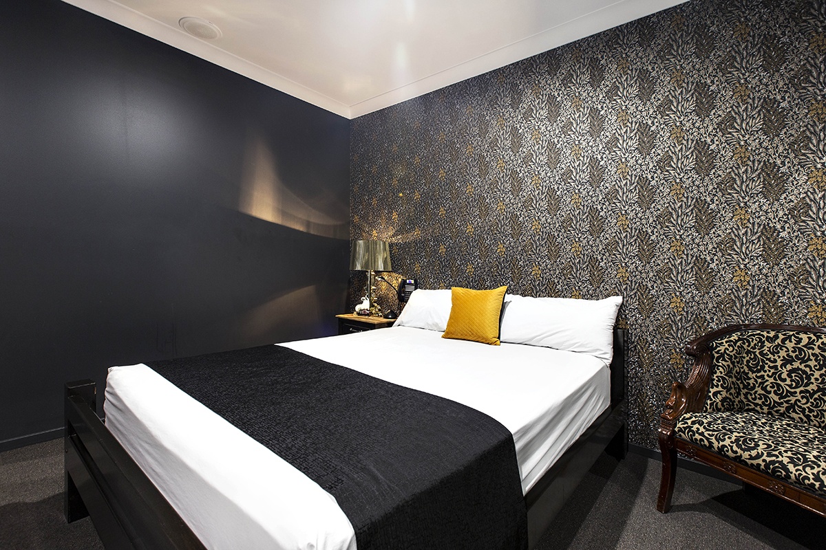 The Viper Room - The Best Brisbane Brothel - Brothel in Yeerongpilly, Australia