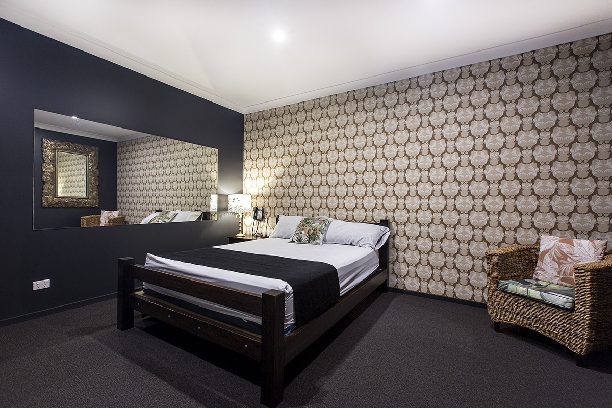 The Viper Room - The Best Brisbane Brothel - Brothel in Yeerongpilly, Australia