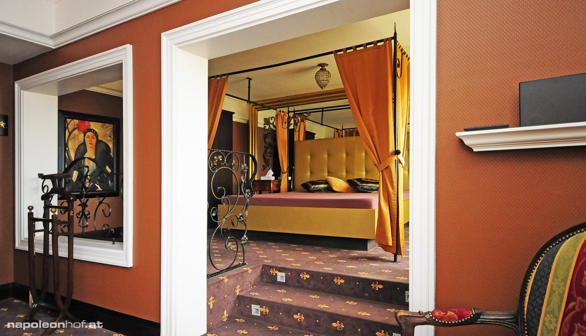 Laufhaus Napoleonhof - Brothel in Ansfelden, Austria