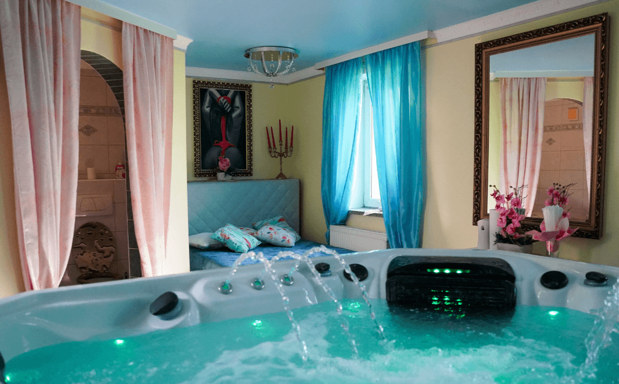Cat's Club Braunau  - Brothel in Braunau Am Inn, Austria