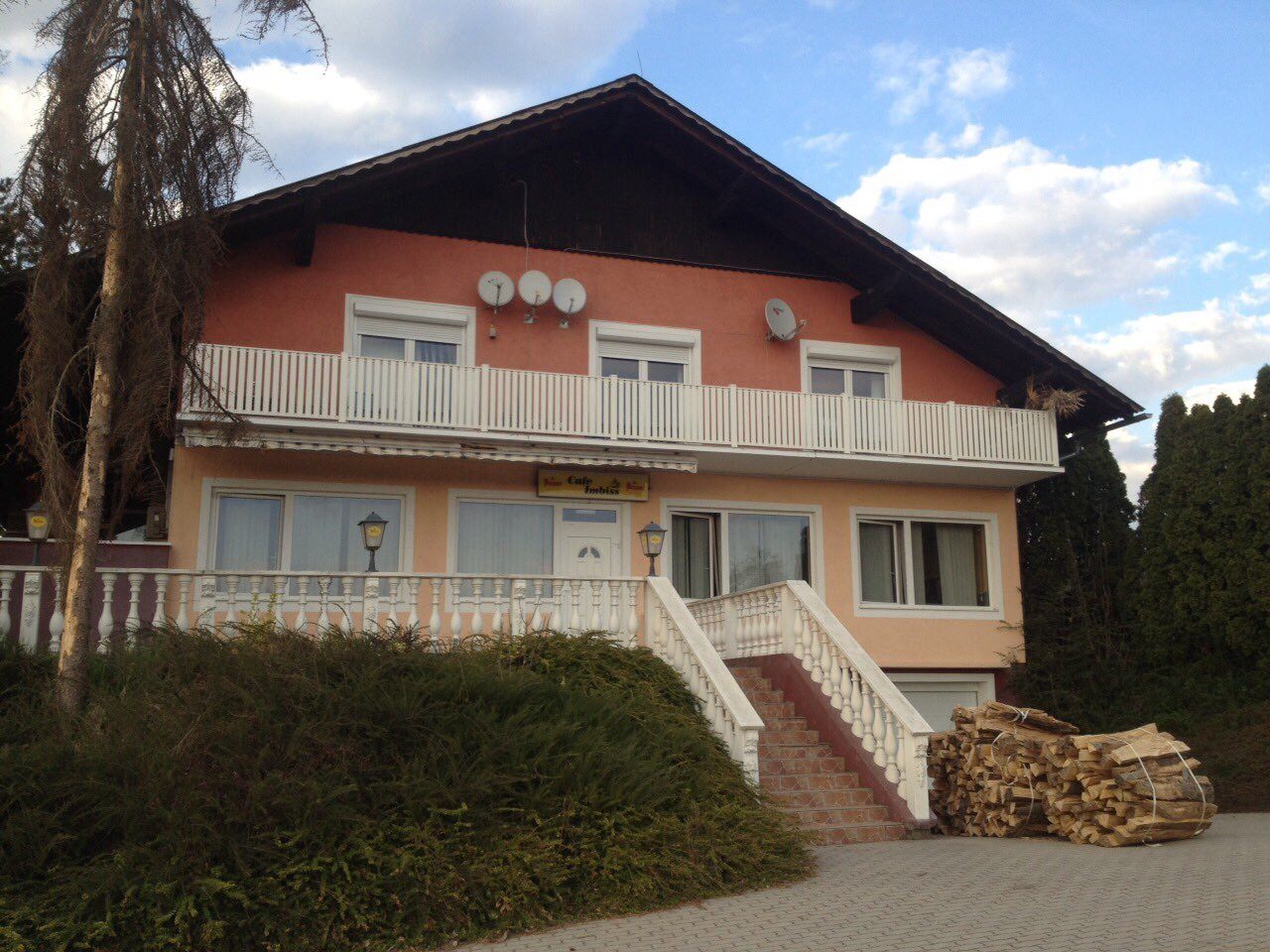 Maxim Bordell & Bar - Nightclub in Dirnbach, Austria