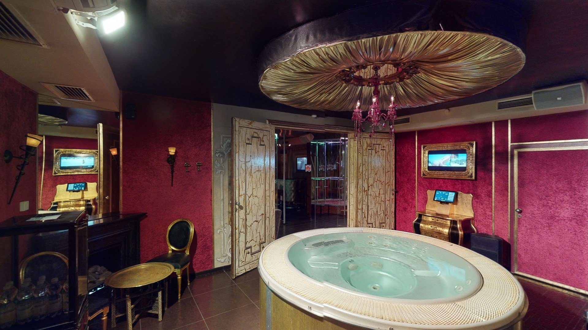 Maximus Nightclub Graz - Nightclub in Graz, Austria