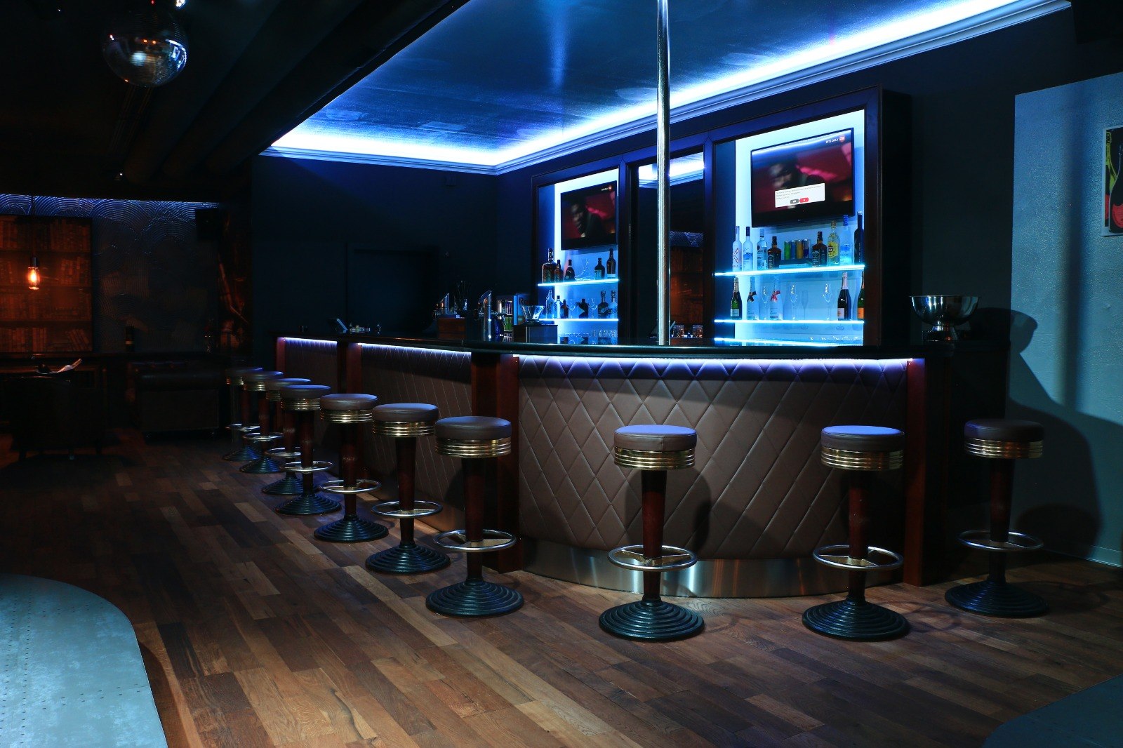 Club La Femme - Nightclub in Klagenfurt Am Worthersee, Austria