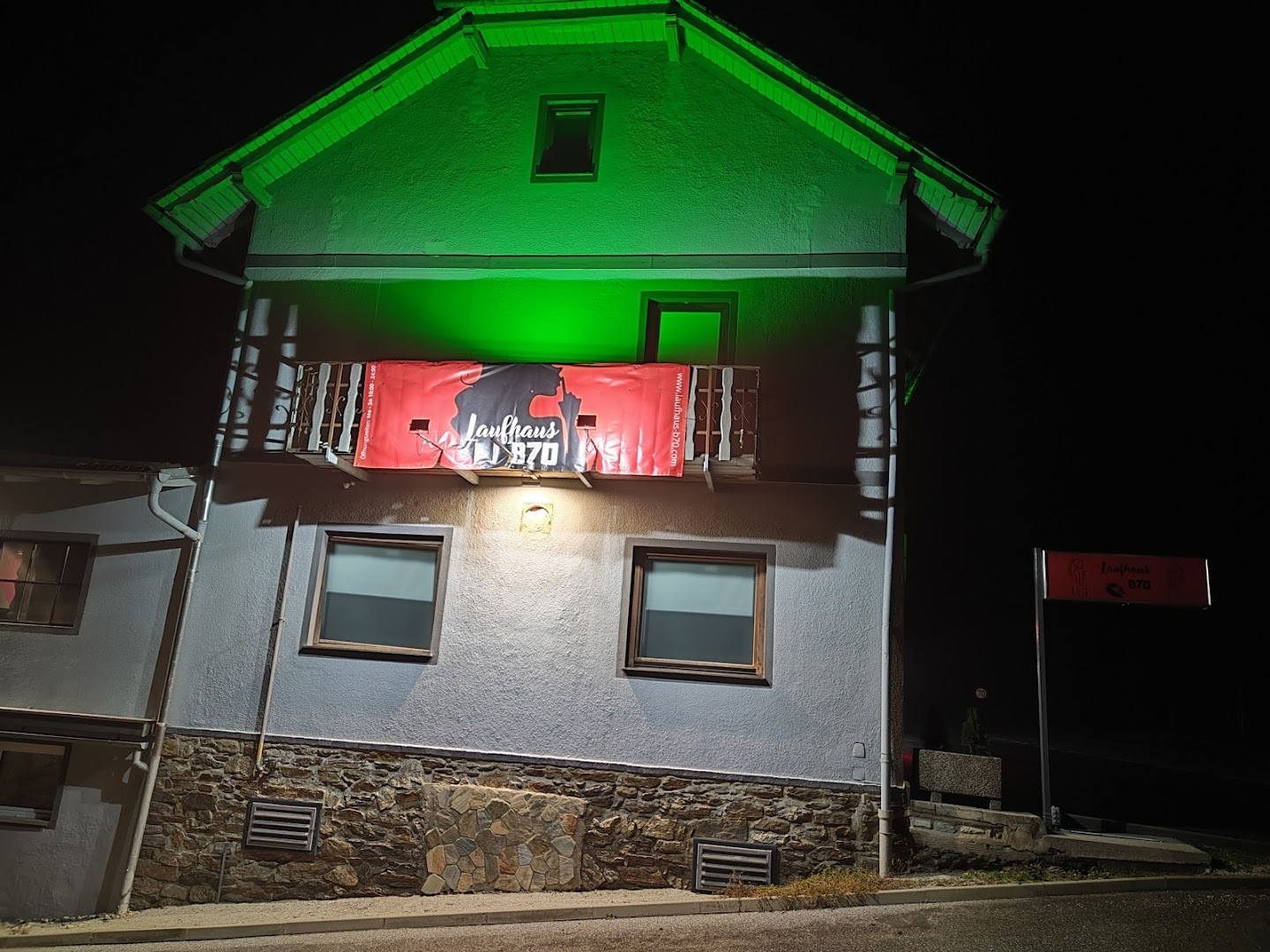 Laufhaus B 70 - Brothel in Koppling, Austria