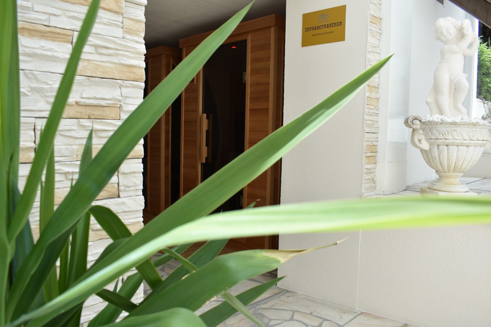 Hotel Jägerhof Wörthersee - Only Adults - Fkk in Krumpendorf, Austria