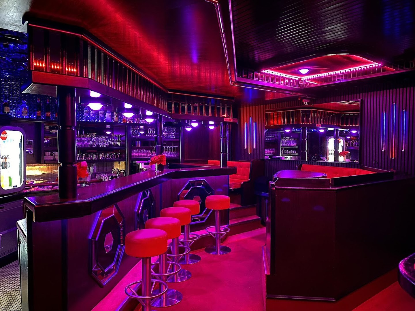 Laufhaus & Nightclub Herzl Bar (Linz-Leonding) - Brothel in Leonding, Austria