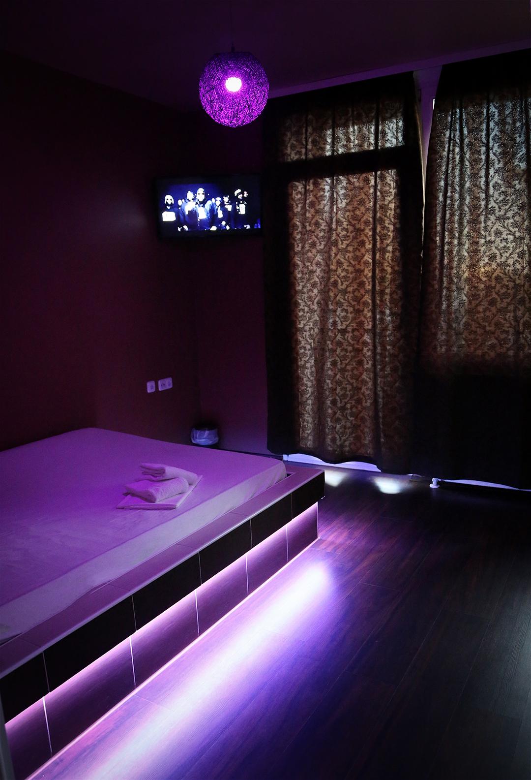 Laufhaus & Nightclub Herzl Bar (Linz-Leonding) - Brothel in Leonding, Austria