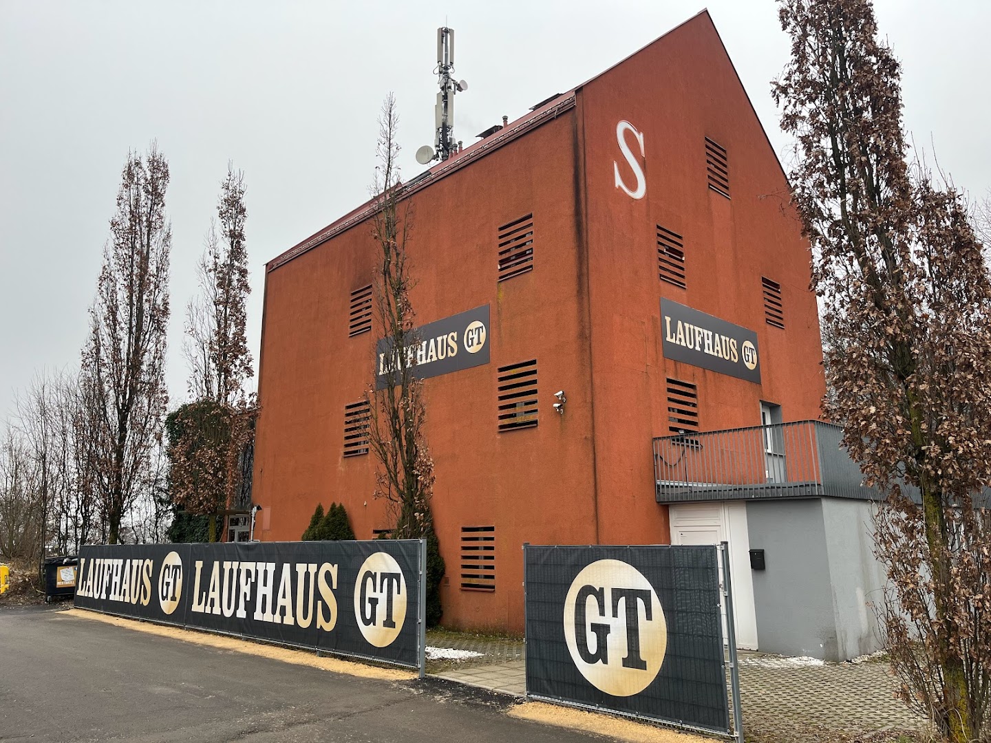 Laufhaus Gt Ebelsberg-Linz - Brothel in Linz, Austria