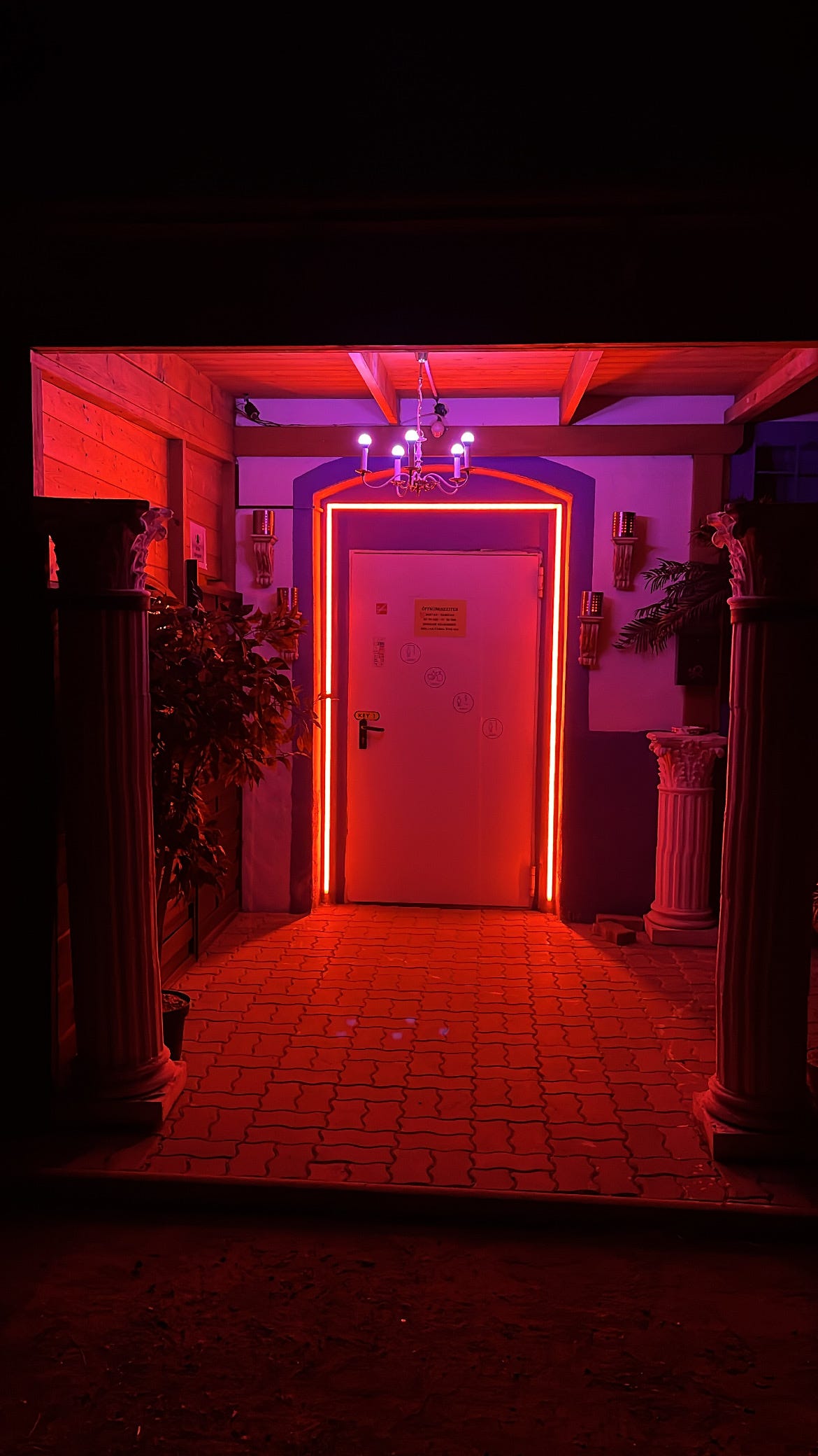 V.I.P. Club Anubis - Nightclub in Minihof Liebau, Austria