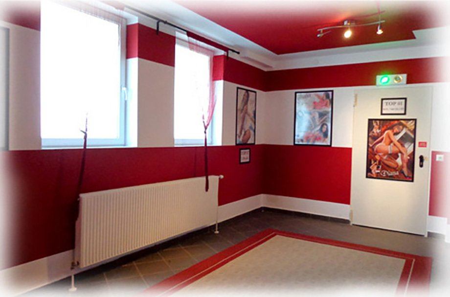 Laufhaus Neunkirchen - Brothel in Neunkirchen, Austria