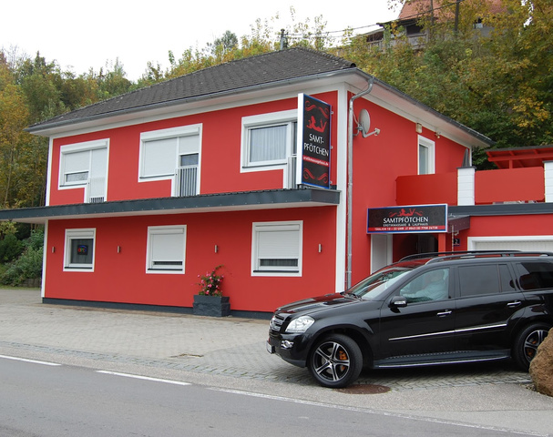 Samtpfötchen - Erotic Massage in Obernberg Am Inn, Austria