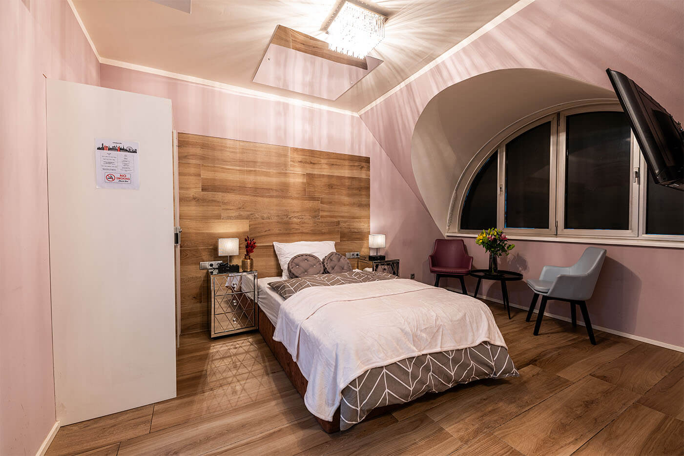 Laufhaus Linz-pasching - Brothel in Pasching, Austria
