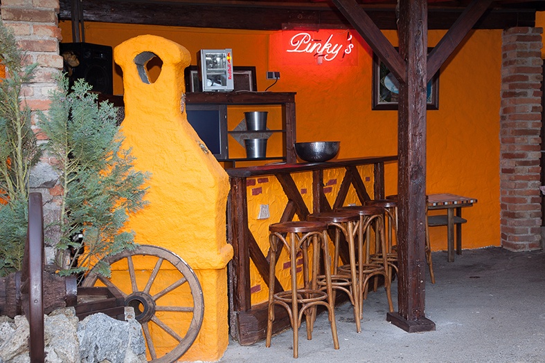 Grottenbar - Der N°1 Nachtclub Im Innviertel - Nightclub in Probenzing, Austria