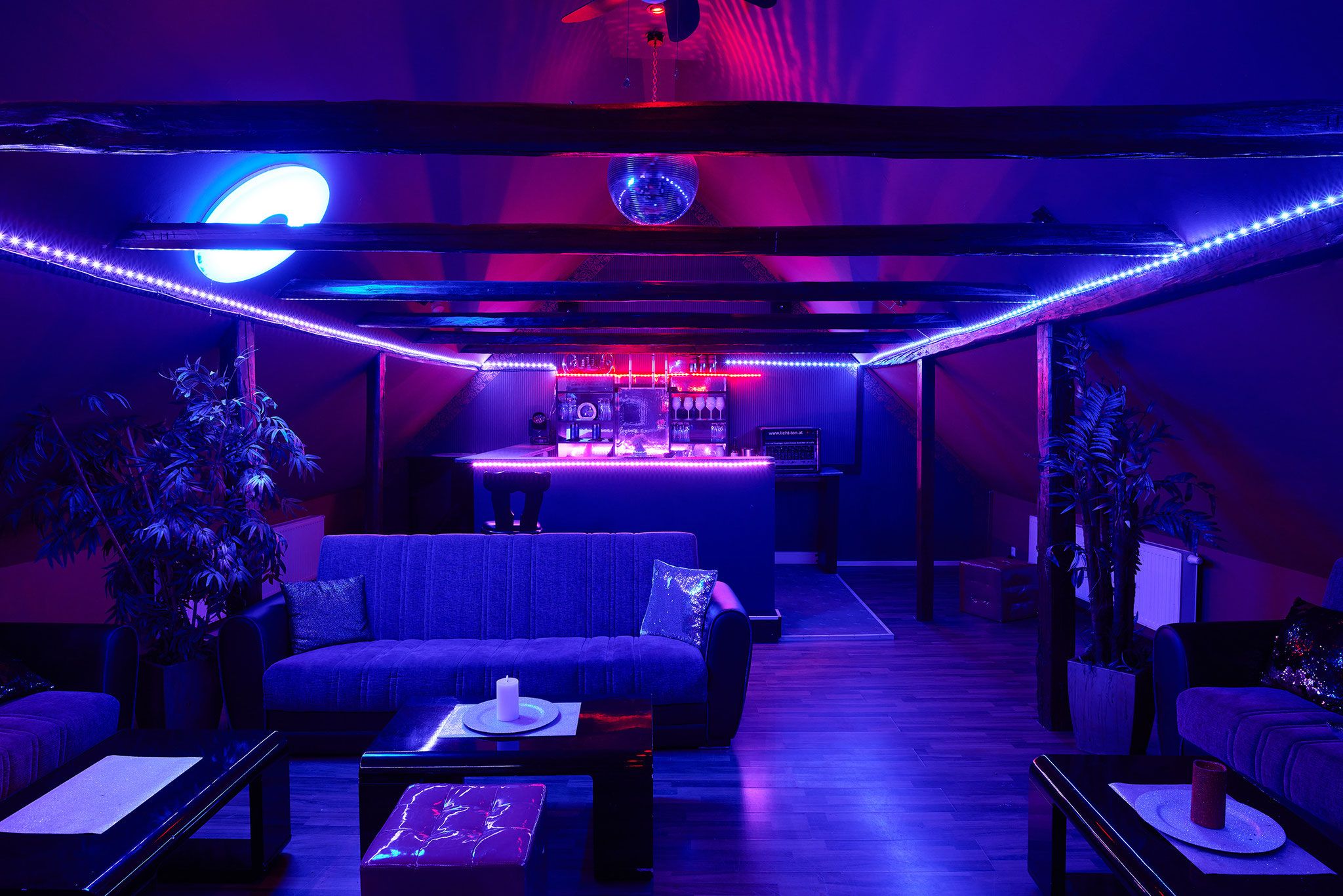 Grottenbar - Der N°1 Nachtclub Im Innviertel - Nightclub in Probenzing, Austria