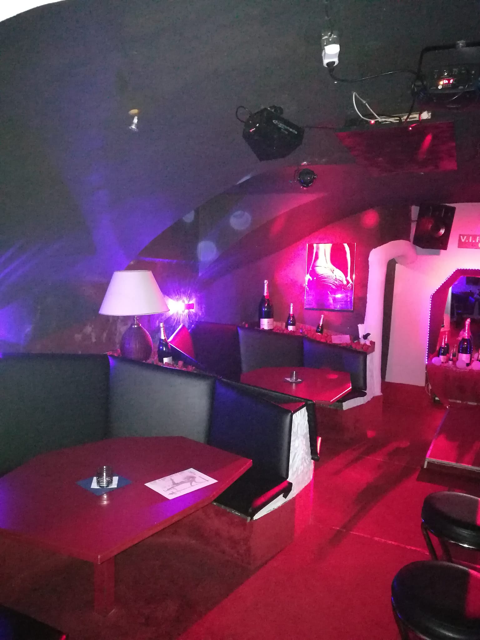 Hully Gully Table Dance - Nightclub in Sankt Johann, Austria