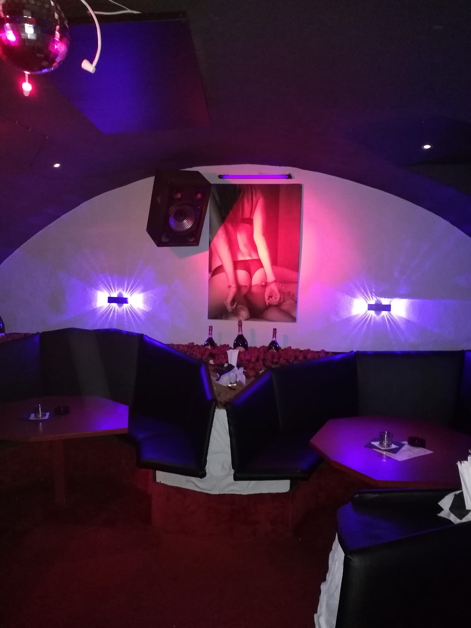 Hully Gully Table Dance - Nightclub in Sankt Johann, Austria