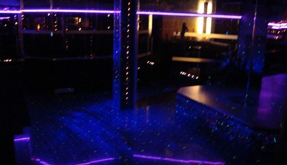 Blue Moon Table Dance Bar - Nightclub in Schruns, Austria