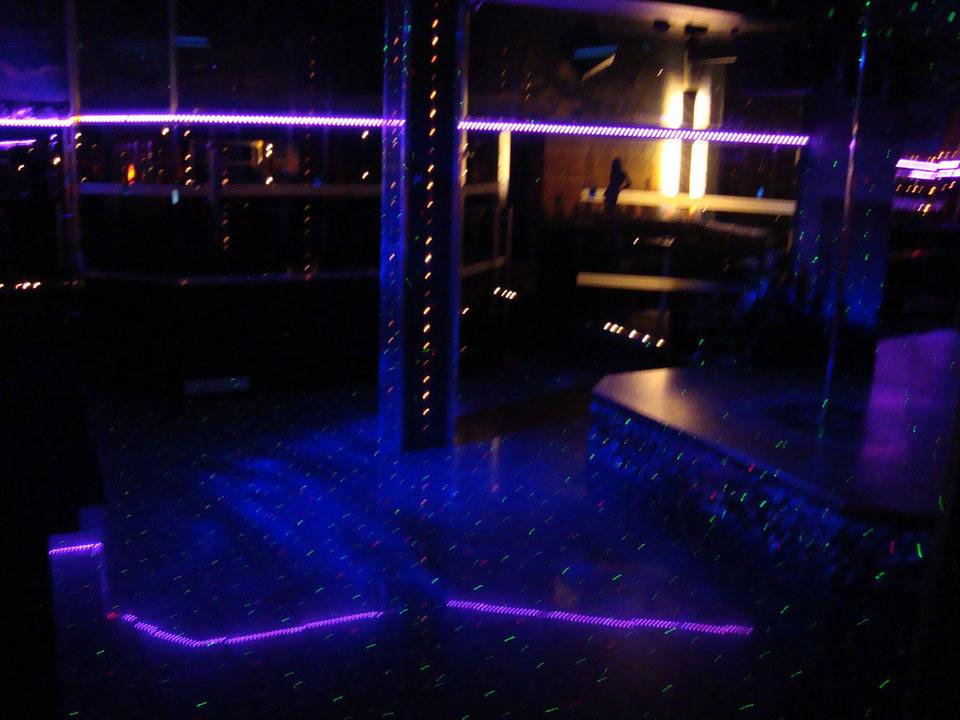 Blue Moon Table Dance Bar - Nightclub in Schruns, Austria