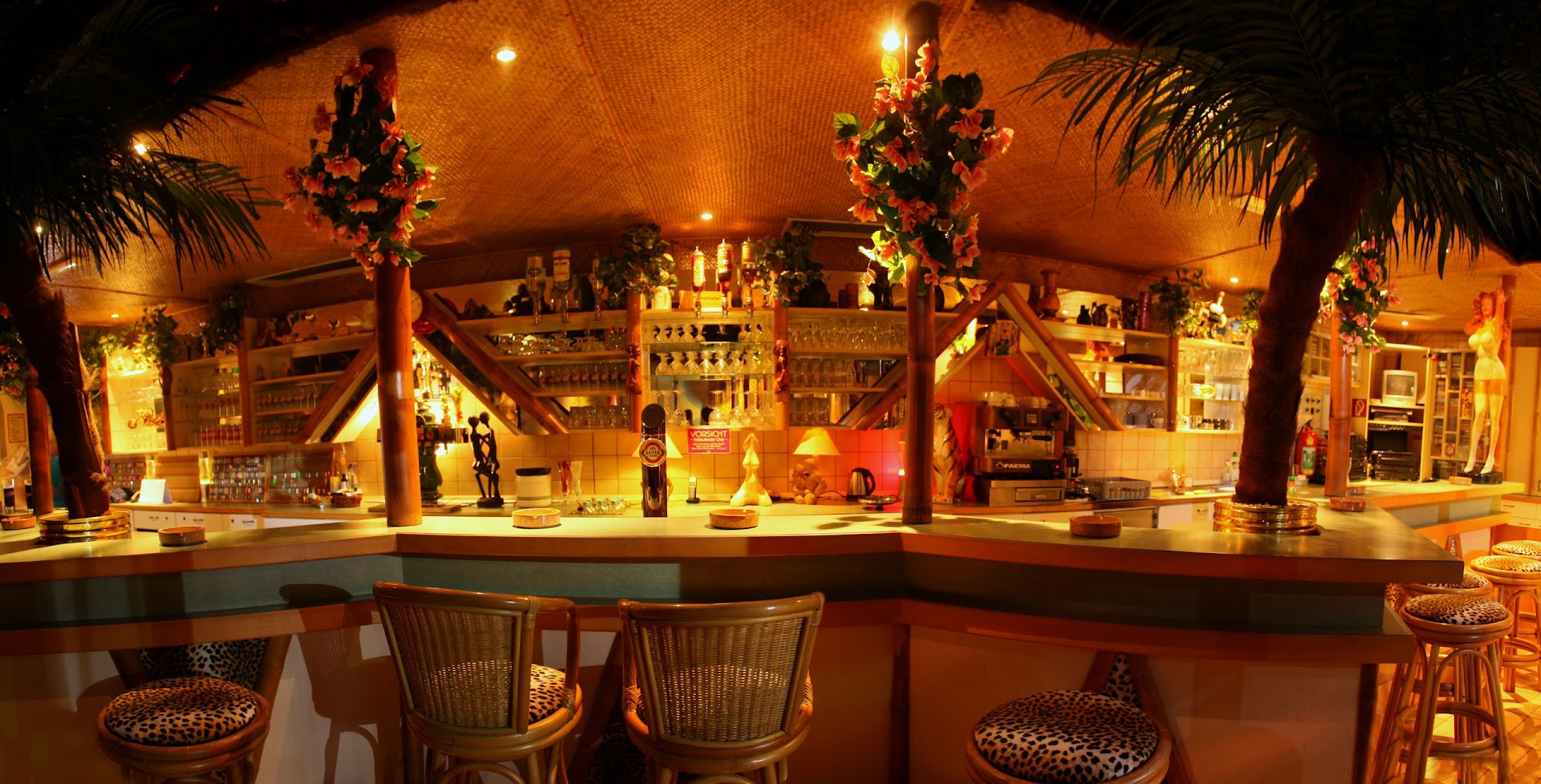 Erlebnissauna Caribik Swingerclub - Swinger Club in Seisenegg, Austria