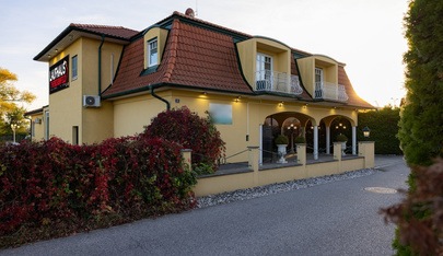 Haus Theresienfeld - Brothel in Theresienfeld, Austria