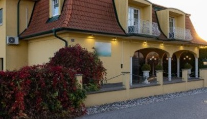 Haus Theresienfeld - Brothel in Theresienfeld, Austria