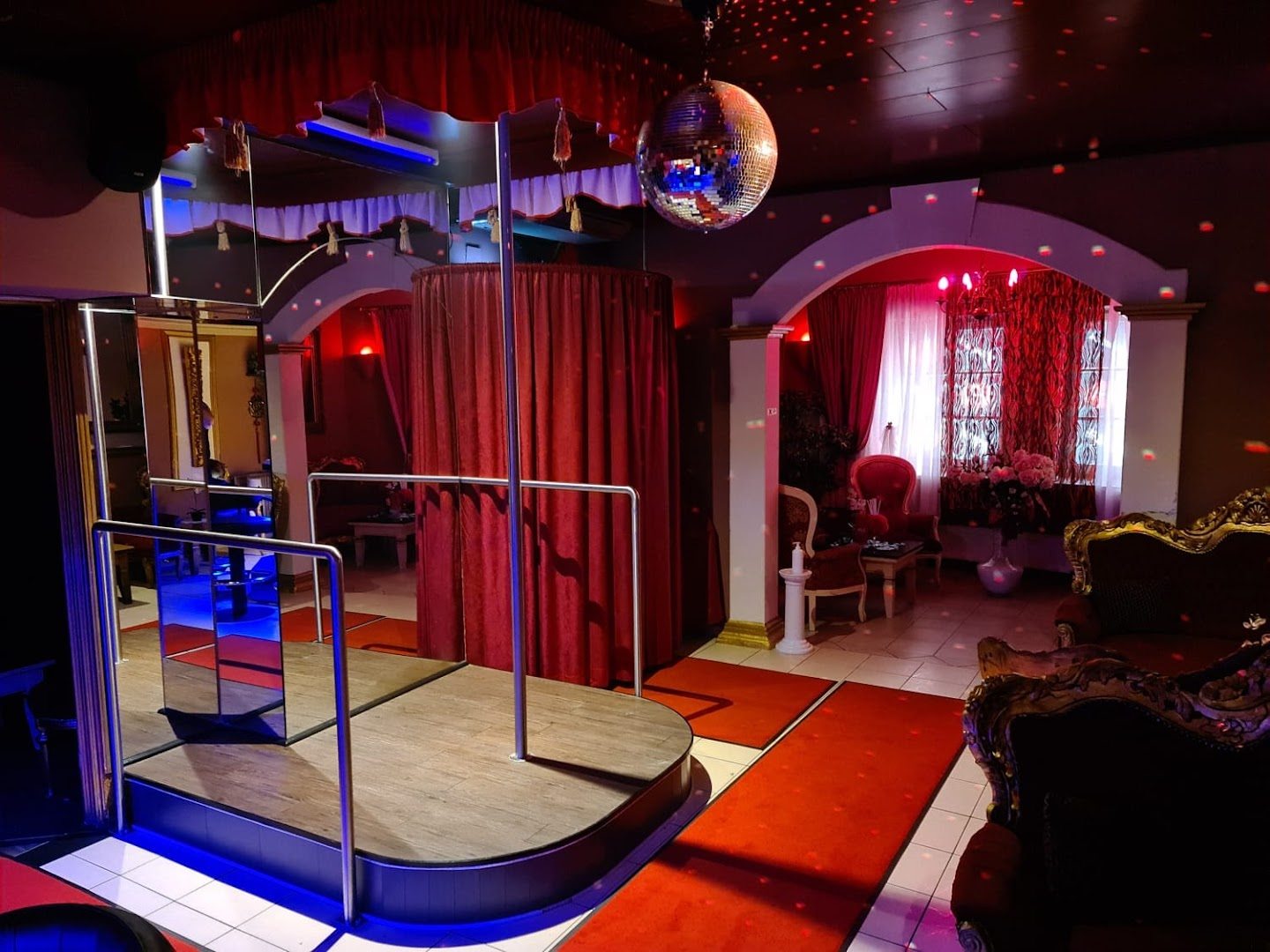 Nightclub Amore - Nightclub in Traiskirchen, Austria
